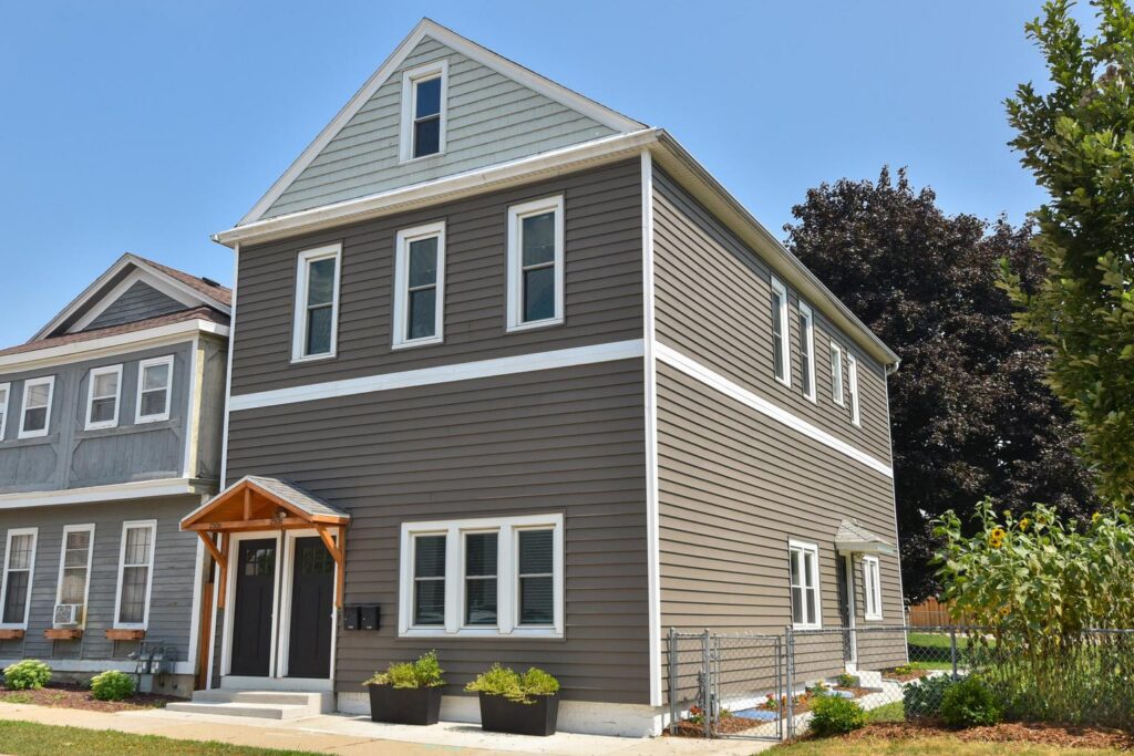 Beautiful duplex Ari secured for client in very competitive market