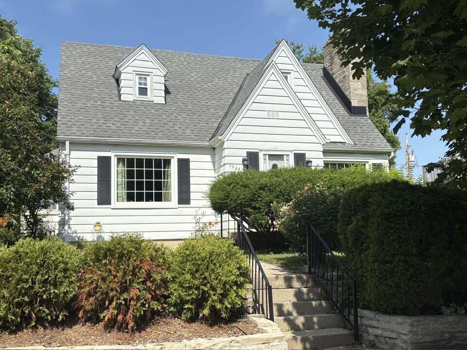 Milwaukee Cape Cod sold by Arianne Moreland