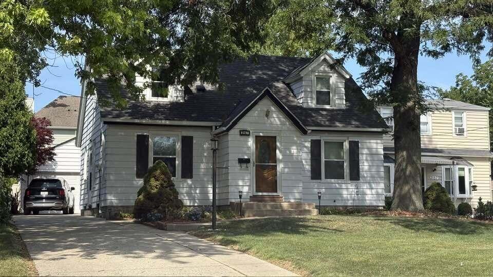 Cape Cod Milwaukee House